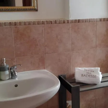 Dimora Delle Badesse Bed and Breakfast Κονβερσάνο