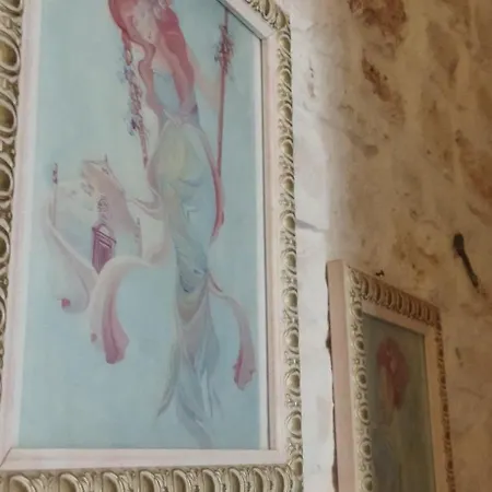 Dimora Delle Badesse 3* كونفيرسانو