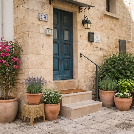 Dimora Delle Badesse فندق مبيت وإفطار